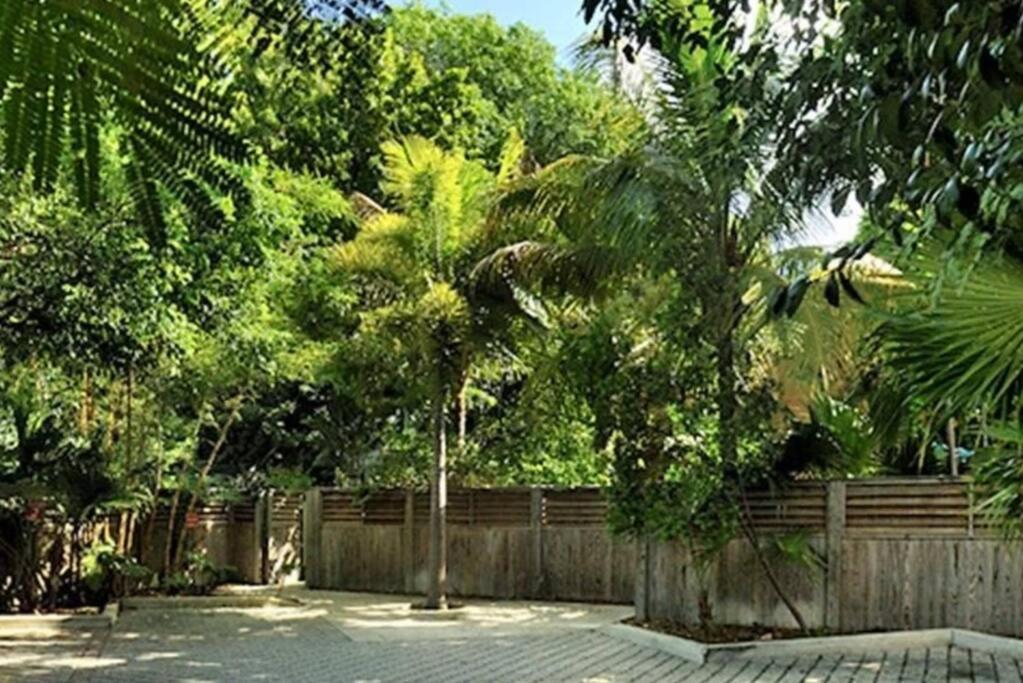 Duval Street Suite W Parking And Pool Cayo Hueso Exterior foto